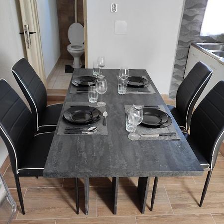 Apartman Selce Eksteriør bilde