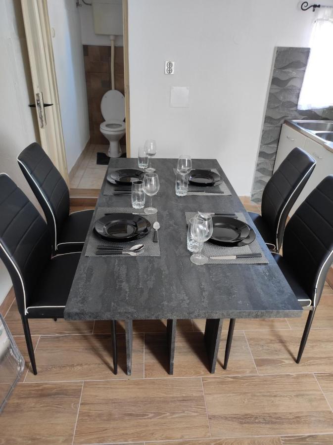 Apartman Selce Eksteriør bilde